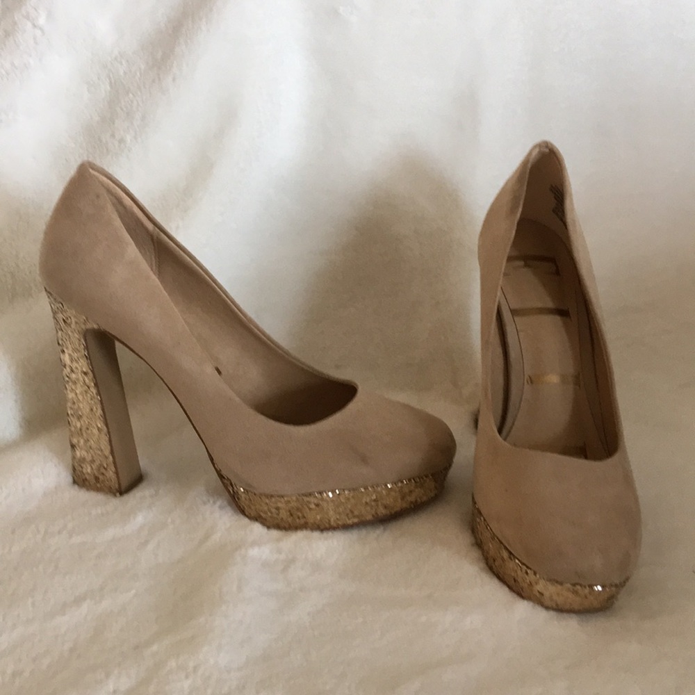 Beige/Gold Platform heels